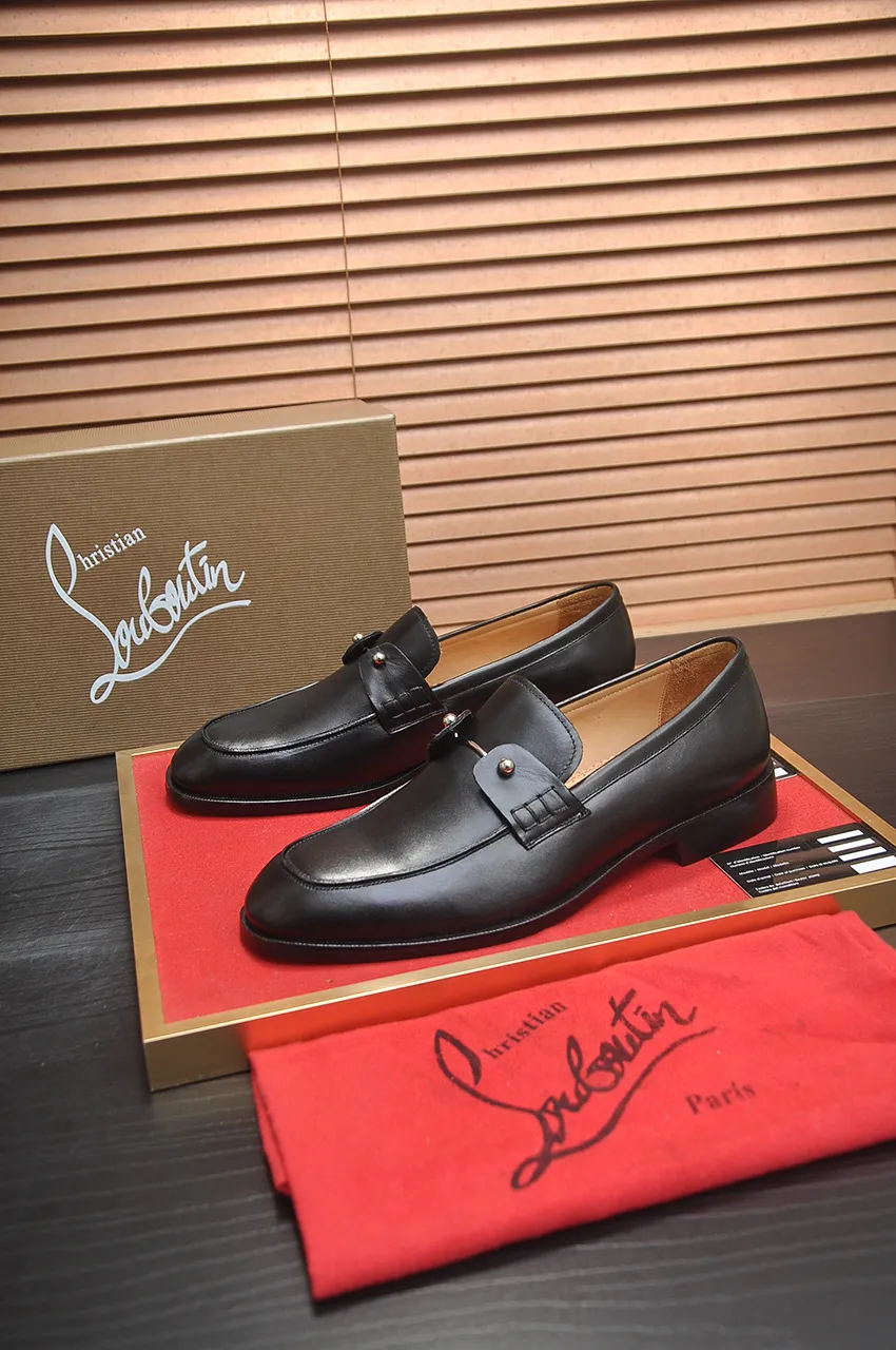 Men's shoes 💰620💶 [Chrstian Loubotin] Red-soled shoes 💋Original mold opening, the highest version on the market, purely handmade ➕Imported cowhide uppers, first-layer water-dyed cowhide lining! Original EU high-gloss outsole. 38 to 45 (45 customized)